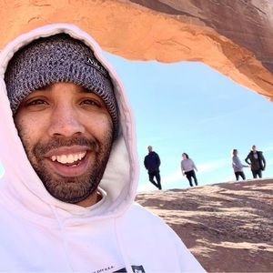 Meet your Posher, Thomas